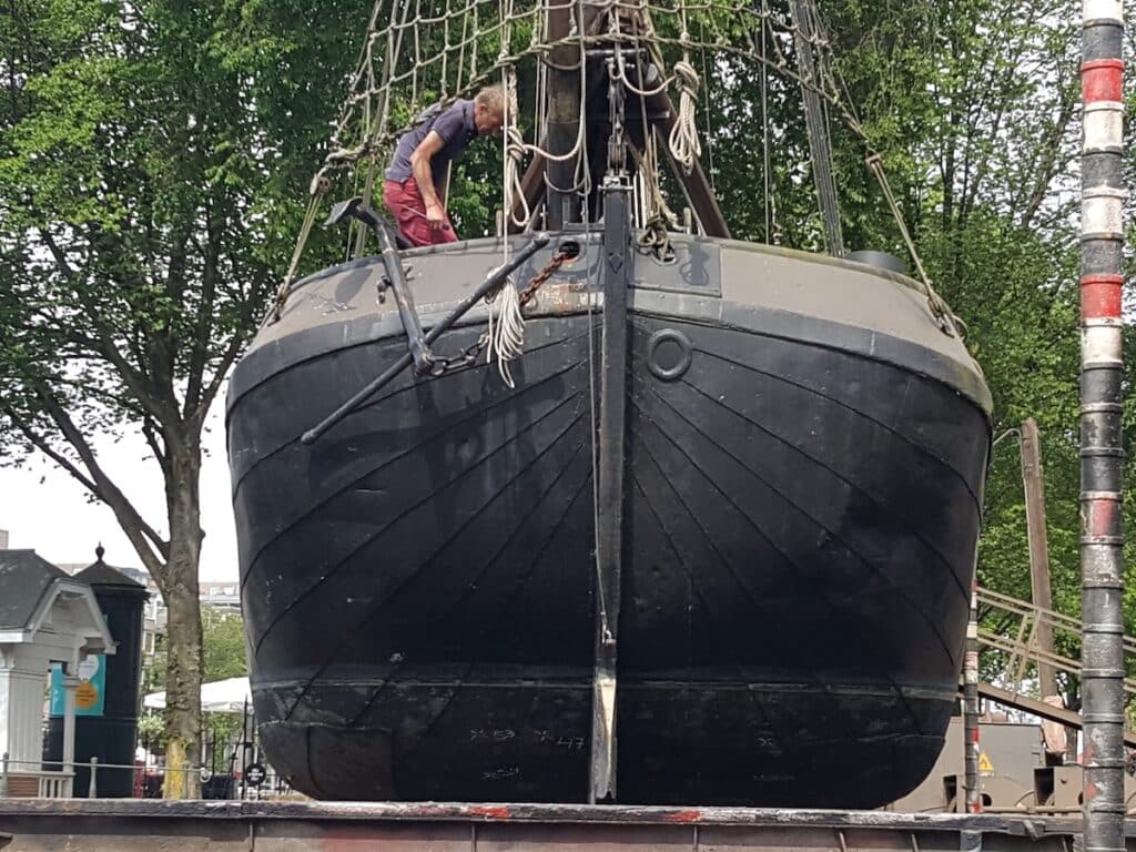 Schip bij Stadswerf Koningspoort (6)