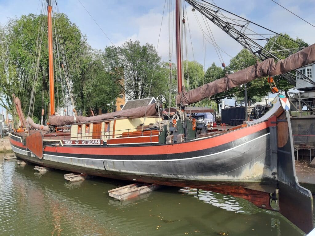 Schip bij Stadswerf Koningspoort (21)