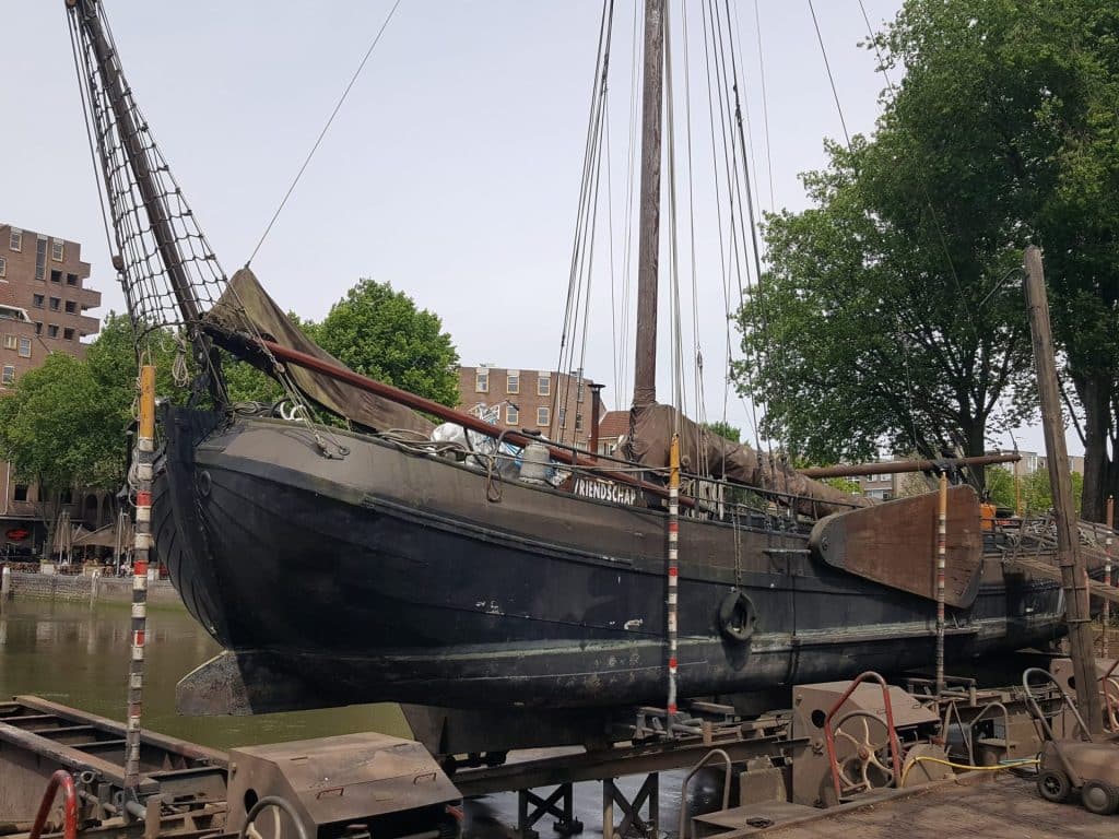 Schip bij Stadswerf Koningspoort (4)