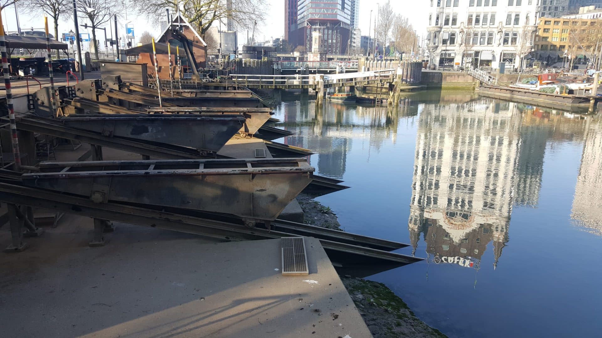 Hellingkarren van de scheepshelling aan de Oude Haven